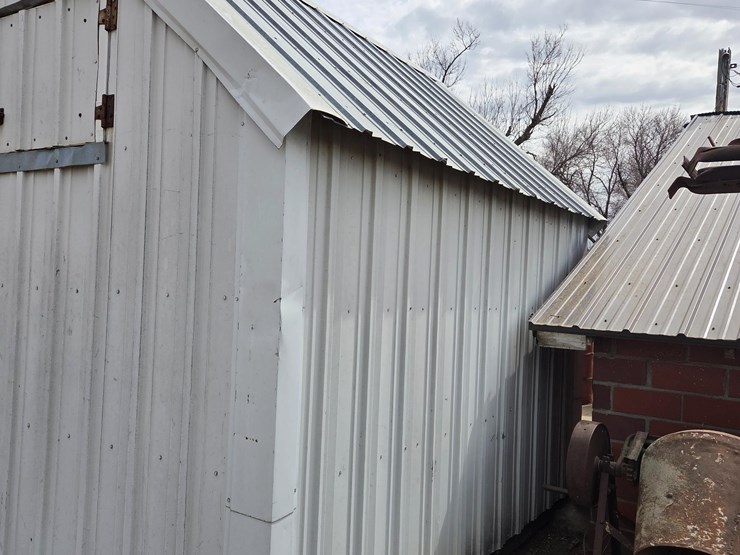 homemade-feed-shed-image-4