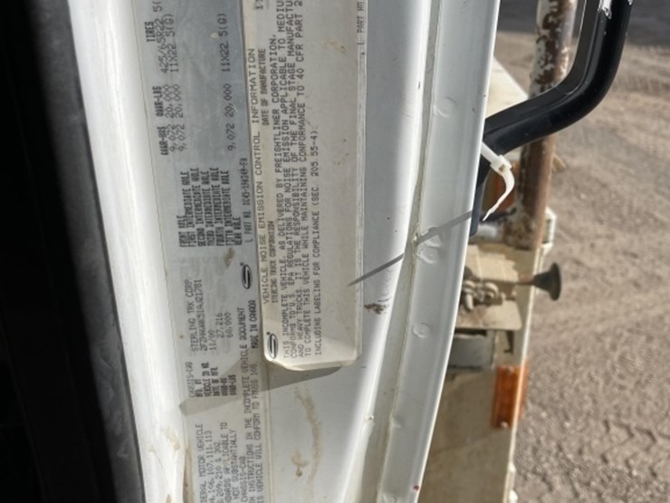 2001-sterling-l8500-image-43