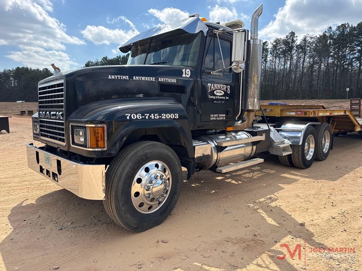 2001-mack-ch613-image-6