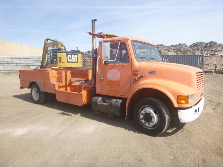 2000-international-4700-image-2