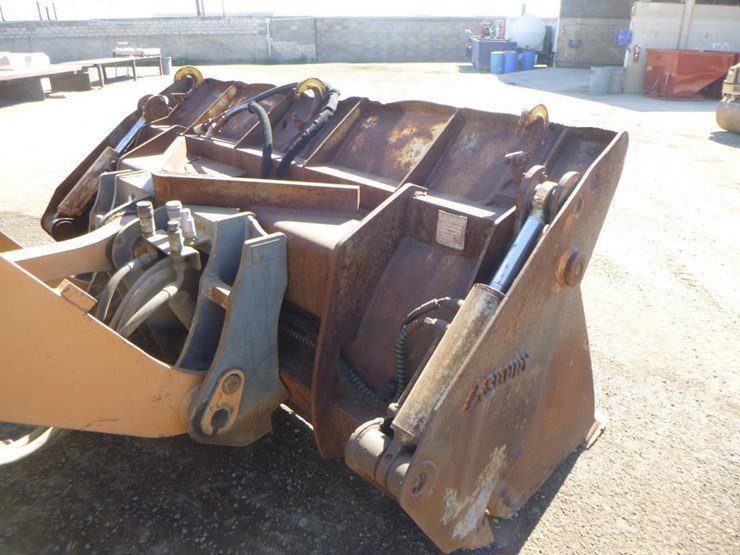 2004-case-721d-image-11