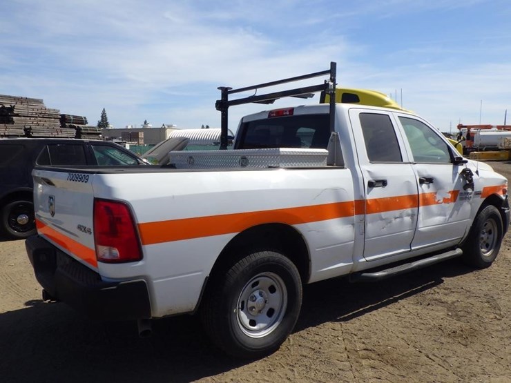 2014-dodge-1500-image-3