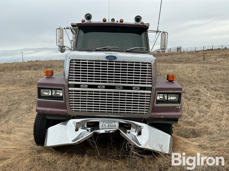 1985-ford-ltl9000-image-2