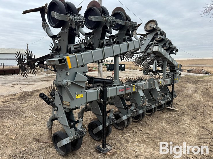 hinkier-6000-12r30"-cultivator-image-3