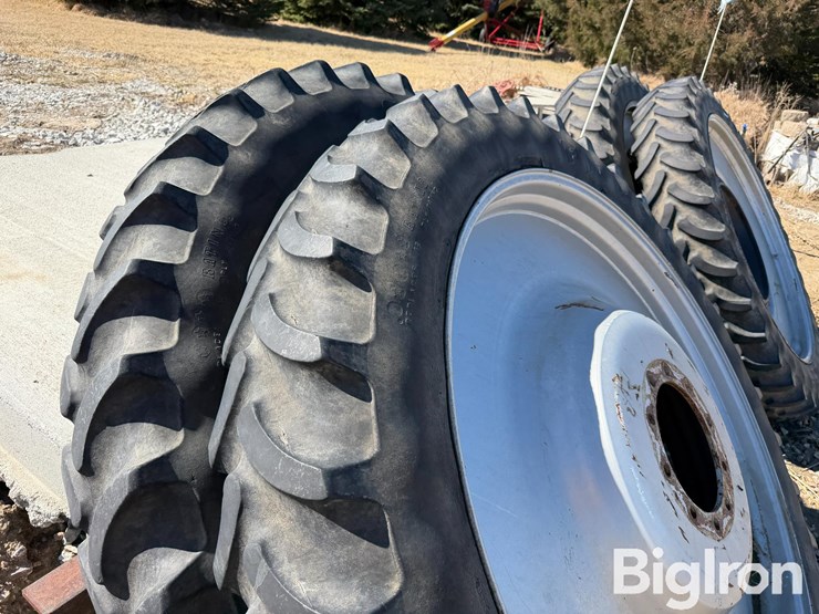 firestone-12.4r54-tractor-tires-image-8