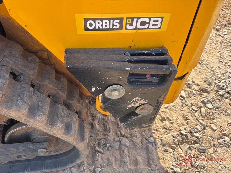 2023-jcb-2ts-7t-image-9