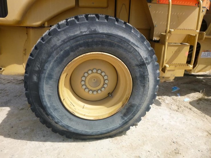 2004-caterpillar-924gz-image-36