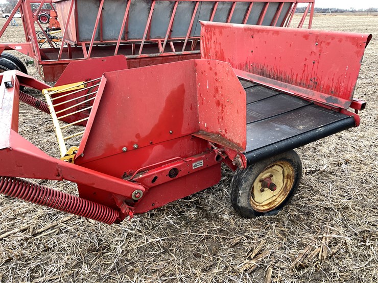 new-holland-144-image-8