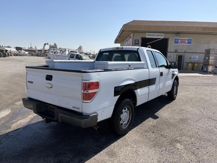 2012-ford-f150-xl-image-3