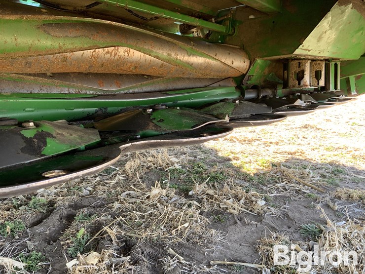 2023-john-deere-w235r-image-12