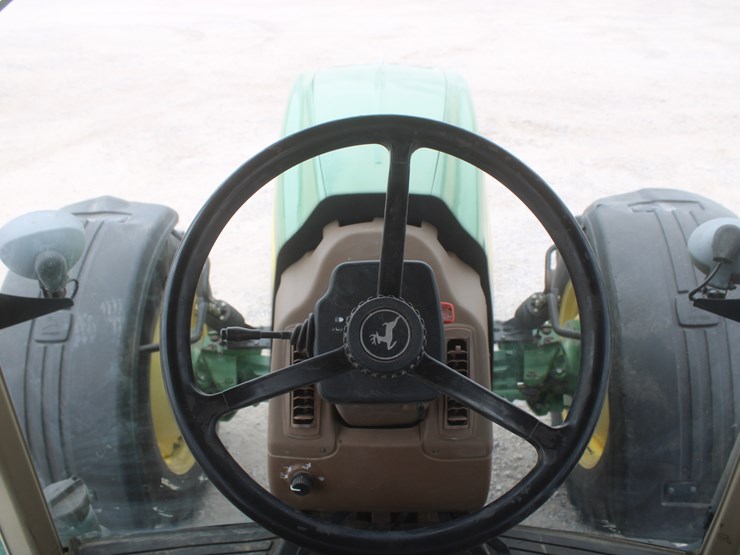 john-deere-8120-image-29