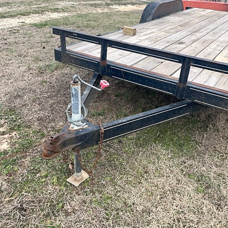 car hauler trailer 16’ with 2’ dove tail and ramps