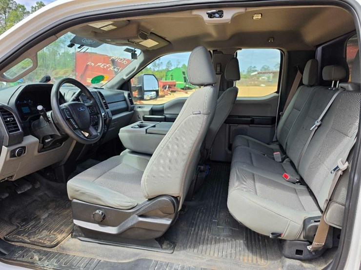 2019-ford-f250-xl-image-9