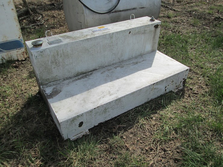 #44009-•-better-built-100gal-l-shape-fuel-tank-image-2