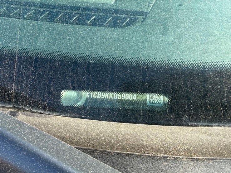 2019-ford-f150-xl-image-17