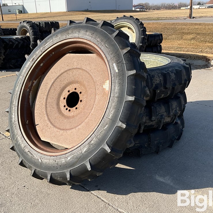 Vortexx 11.2-38 Pivot Tires & Rims