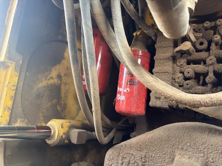 2005-deere-624j-image-28