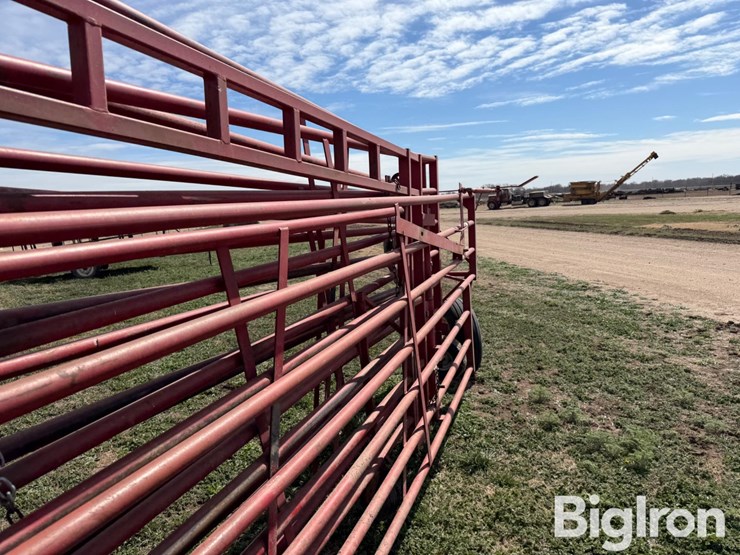 diamond-w-portable-folding-livestock-corral-image-18