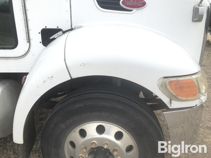 2010-peterbilt-337-image-16