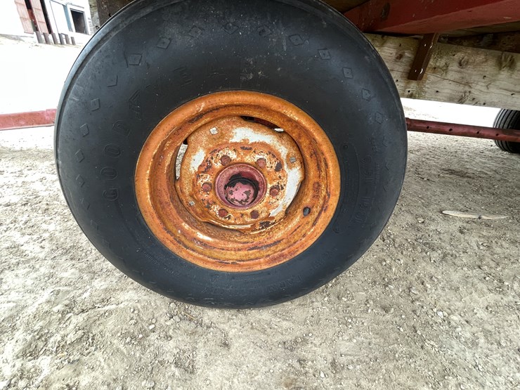 #2399-•-hay-wagon-image-18