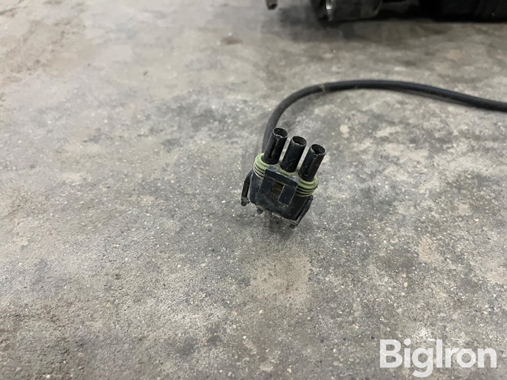 precision-planting-hydraulic-drive-motors-image-10