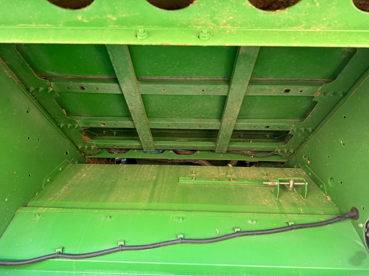 2014-john-deere-s670-image-66