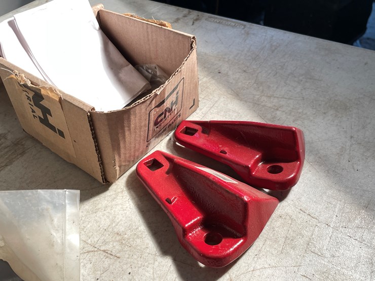 new-holland-313-image-3