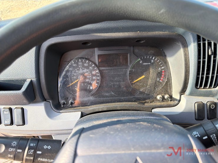 2017-mitsubishi-fuso-fe160-image-14