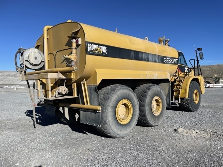 caterpillar-740-image-5