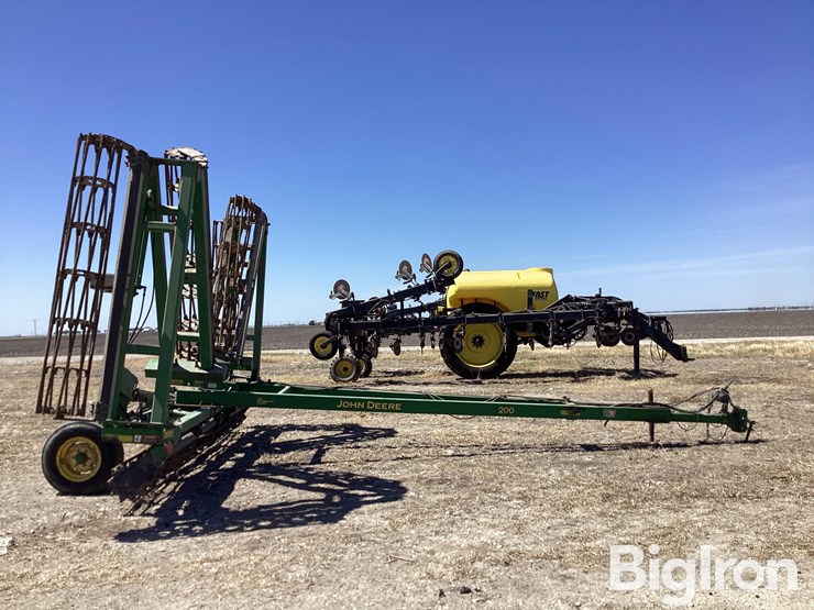 john-deere-200-image-4