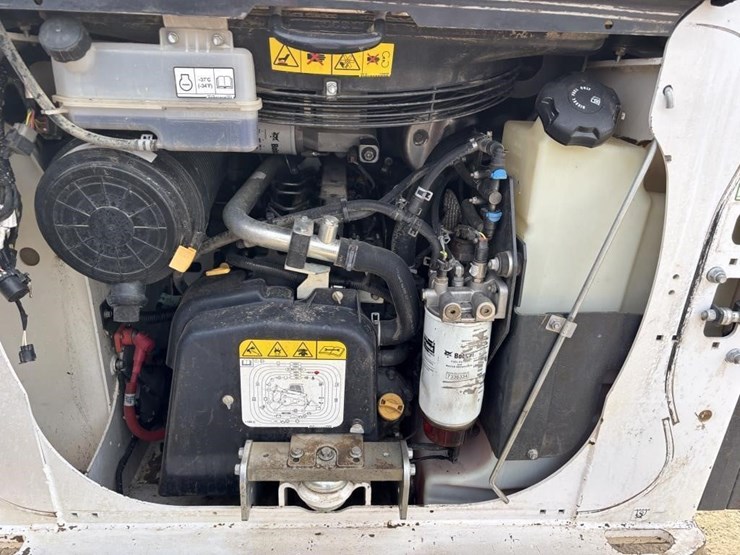 2022-bobcat-t66-image-32