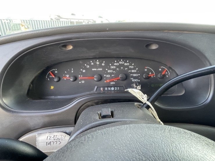 2006-ford-e350-xl-sd-image-15