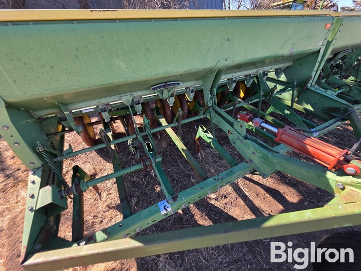 john-deere-9300-image-10