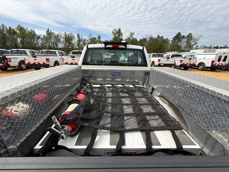 2019-ford-f150-xl-image-6