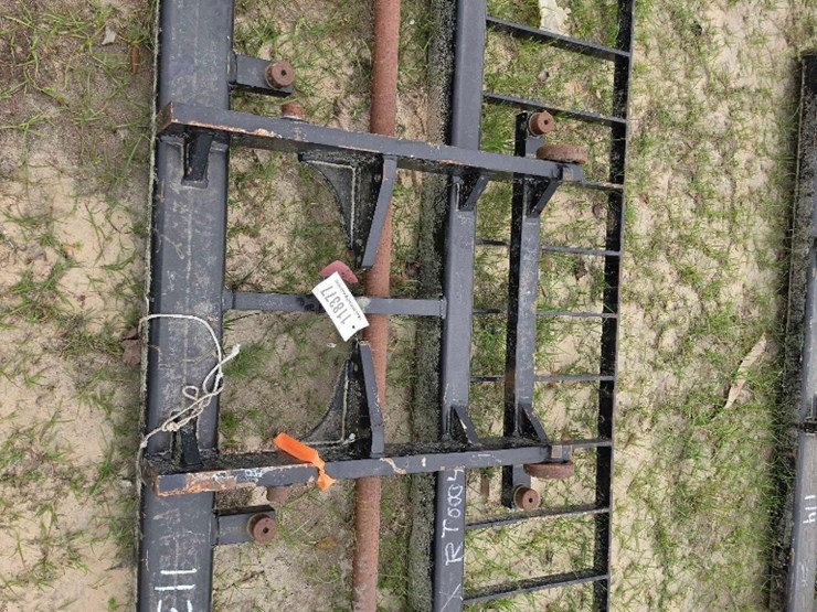 --superior-fabrication-forklift-image-5