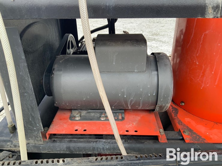 alkota-420x4-power-washer-image-16