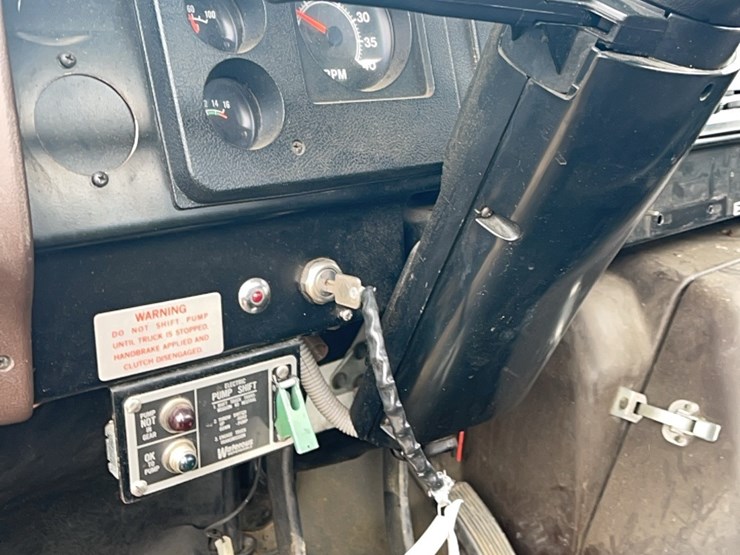 international-s1900-image-13