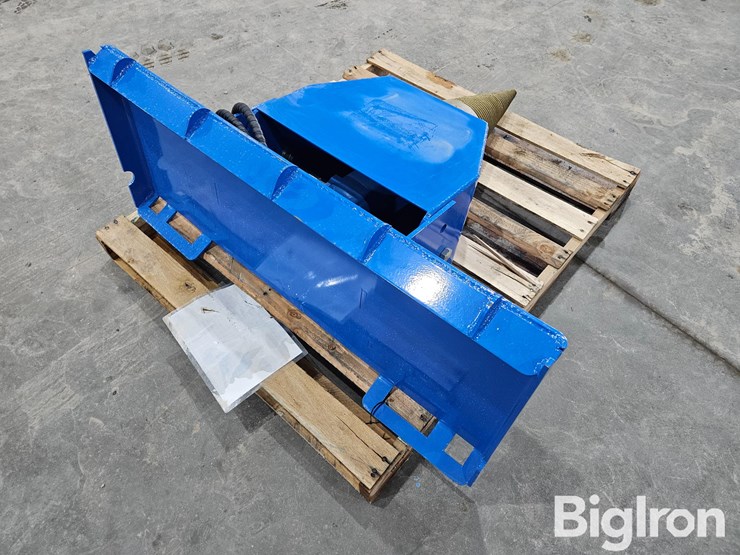 2025-massey-ferguson-730-image-5