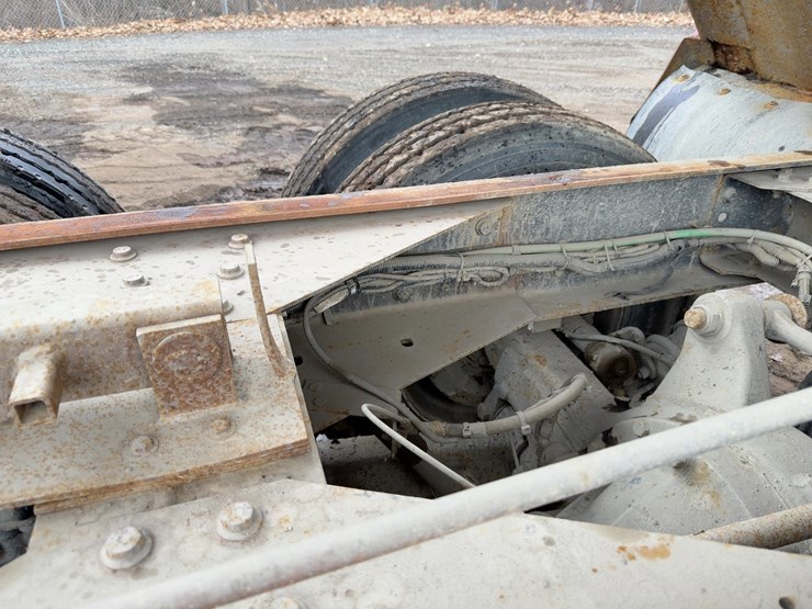 2000-sterling-lt8500-image-17