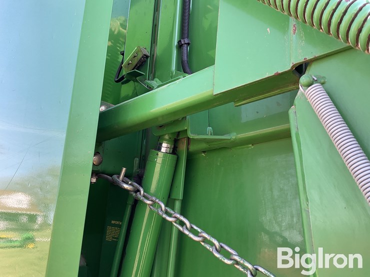 john-deere-566-image-17