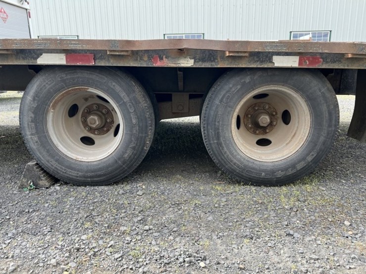 2012-elite-t/a-gooseneck-equipment-trailer-image-5