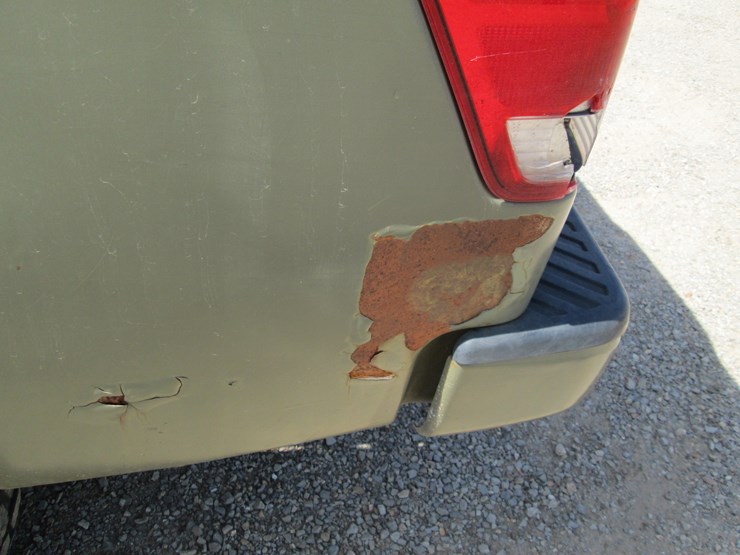 2004-nissan-titan-image-8