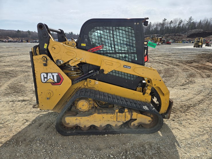 2019-caterpillar-259d3-image-6