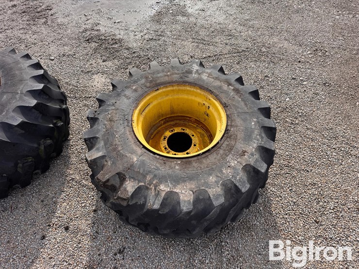 john-deere-8-image-2