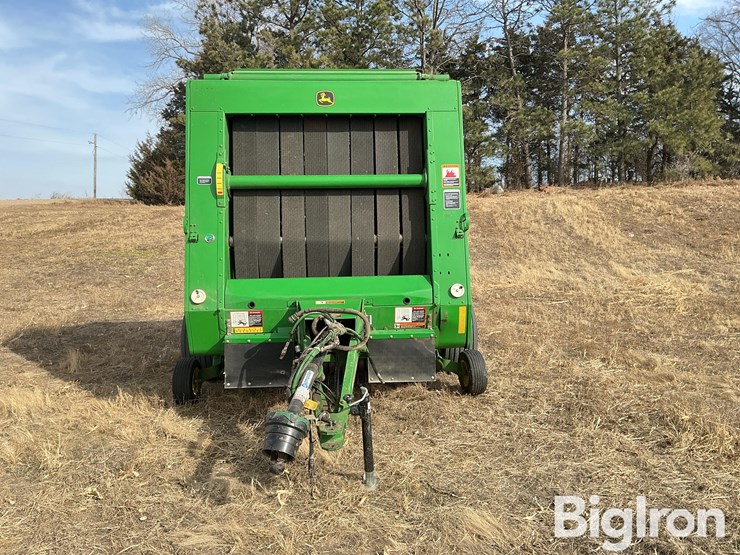 2005-john-deere-567-image-2