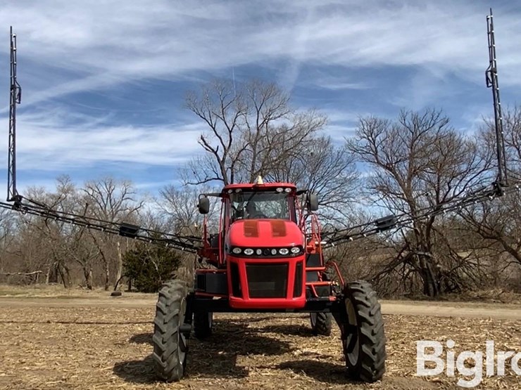 2012-apache-as720-image-11