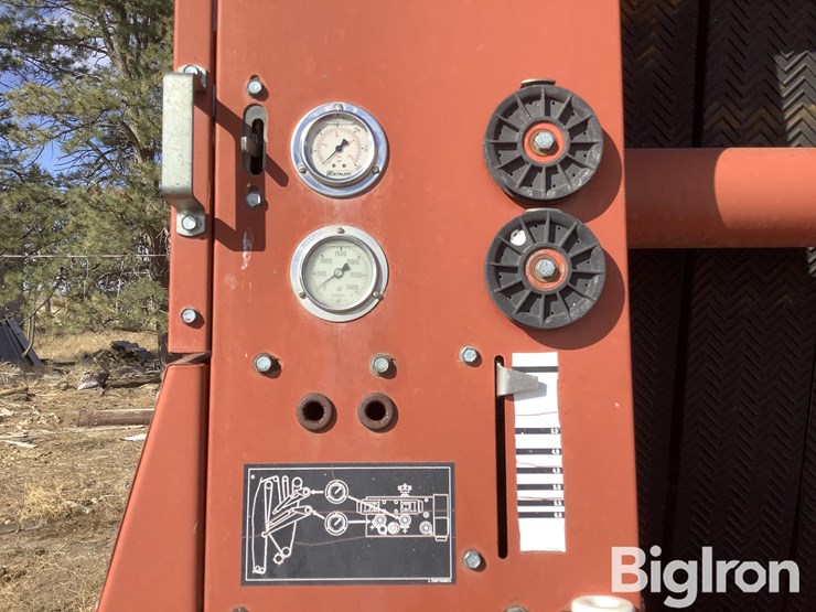 2000-hesston-856a-image-15