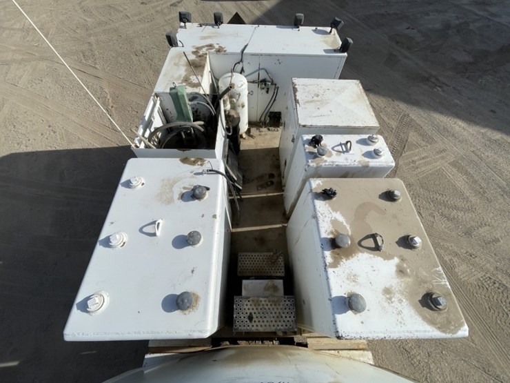 2008-international-7500-t/a-fuel-&-lube-truck-image-19