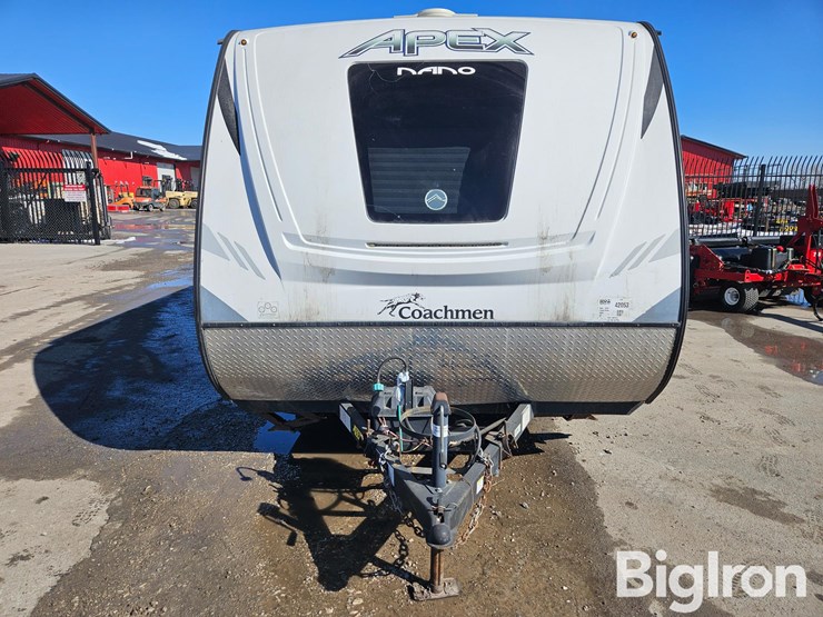 2020-massey-ferguson-730-image-2