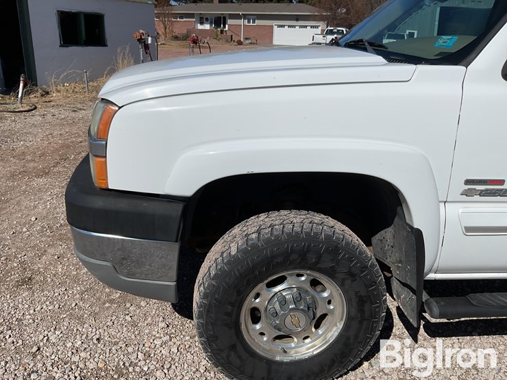 2003-chevrolet-silverado-2500-image-12